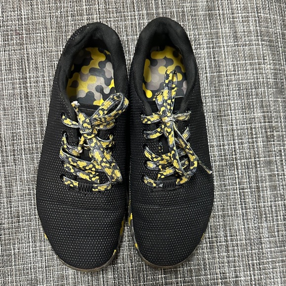 NOBULL Black and Yellow Patterned Shoes Size Women 7.5 Men 6 - Picture 4 of 6